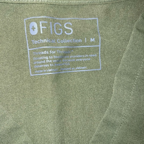 FIGS Olive Catarina Scrub Top - Picture 2 of 2